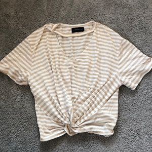 Short Sleeve Striped Cropped top with neck cutout